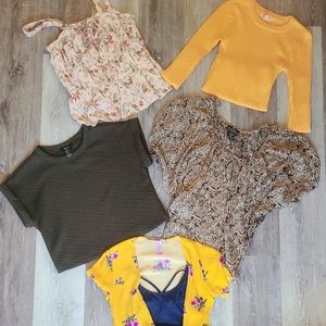 Woman's Top's Bundle